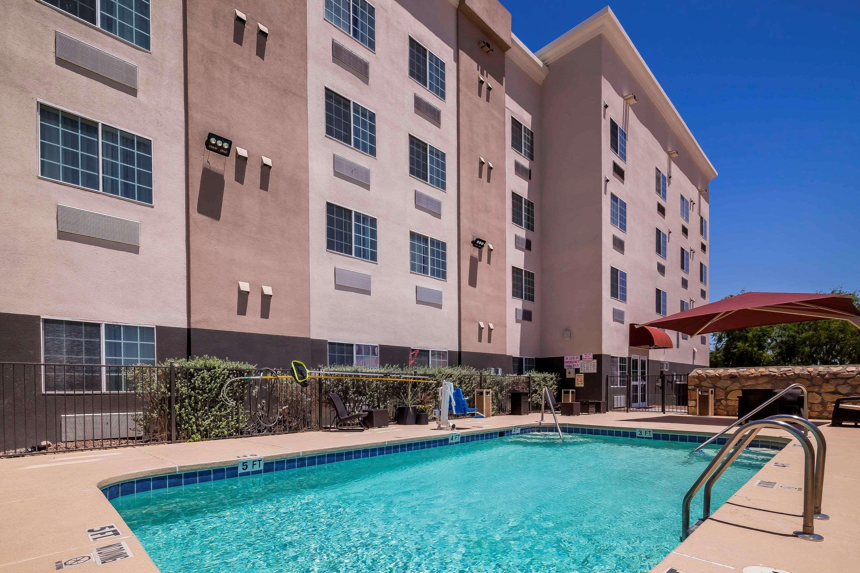 Comfort Suites El Paso Airport Exterior photo